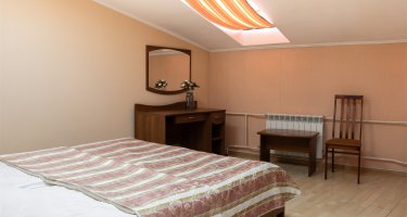 Двухместный двухкомнатный мансардный «Семейный номер»